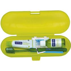 Gelbes Etui mit Zahnbürste, Zahnpasta und Mundwasser für Zahnpflege.